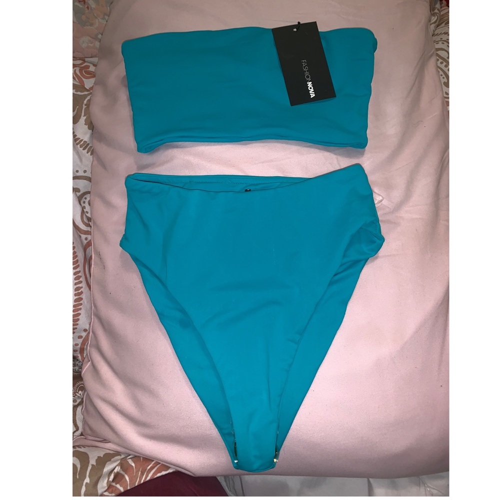 Two piece bathing suit set